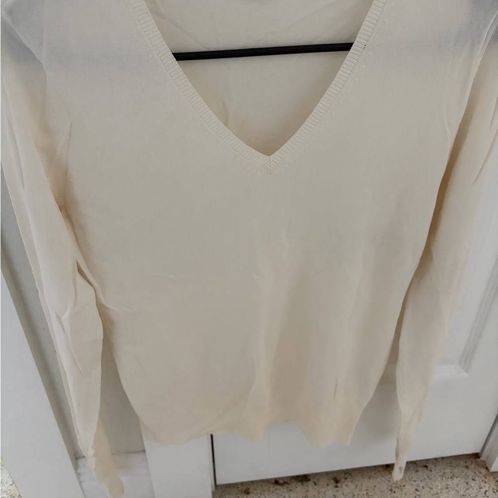 BCBGMaxAzria Cream V-Neck Sweater